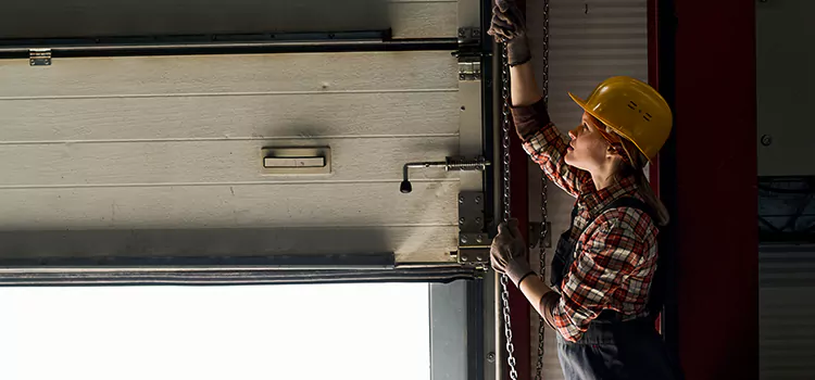 Addressing Common Garage Door Stoppage Issues in Cathedral City, CA